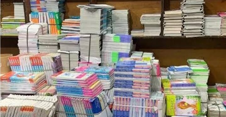 أسعار الكتب الخارجية الصف الأول الثانوي 2026.. موعد بدء العام الدراسي