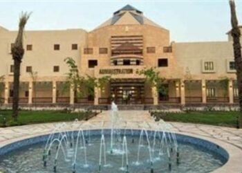 أسعار الكتب الخارجية الصف الأول الثانوي 2026.. موعد بدء العام الدراسي