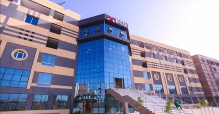 مصروفات الكلية المصرية الصينية للتكنولوجيا 2025.. جميع الأقسام