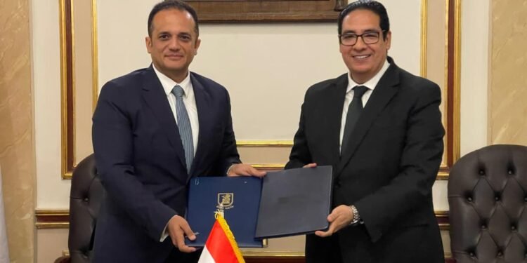 جامعة القاهرة والجلالة تبحثان آفاق التعاون في البرامج الأكاديمية والبحث العلمي