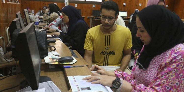 موعد انتهاء تسجيل الرغبات لطلاب المرحلة الثالثةلتنسيق الجامعات2025