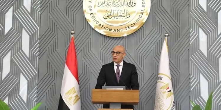 الشروط المطلوبة لمد خدمة المعلمين المحالين للمعاش عبر موقع وزارة التربية والتعليم 2026