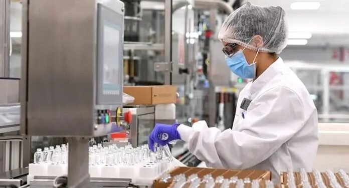 شروط التقديم المطلوبة للإلتحاق بمدارس صناعة الدواء التطبيقية2025-2026