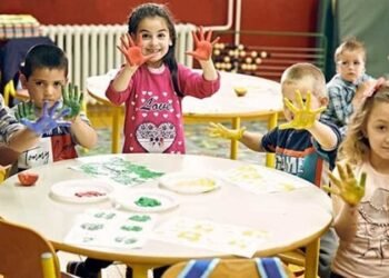 تدريس منهج كونكت بلس بالمدارس.. تفاصيل