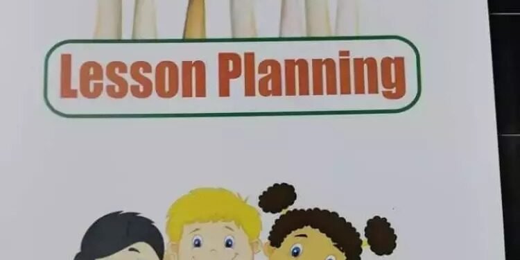 نموذج دفتر تحضير انجليزي جاهز pdf 2026