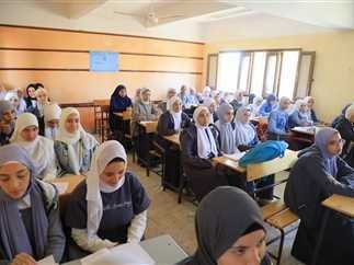 أسئلة تقييم الأسبوع الثاني والثالث في الفيزياء للصف الثاني الثانوي 2025