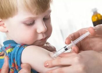 موعد بدء حملة التطعيم المدرسى للطلبة والطالبات للعام الدراسى 2025-2026